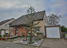 VERKAUFT — FAMILIENTRAUM IM EIGEN! Gepflegte & moderne Doppelhaushälfte im Eigen. — VERKAUFT