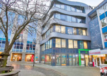 VERMIETET — 1A-LAGE! INNENSTADT IS CALLING! Top Ladenlokal mit 195 m² Aussengastronomie sucht neuen Mieter! — VERMIETET